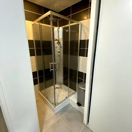 Entier - 8 Personnes - Apartman *